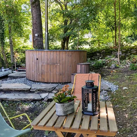 Mara By Interhome Carriola