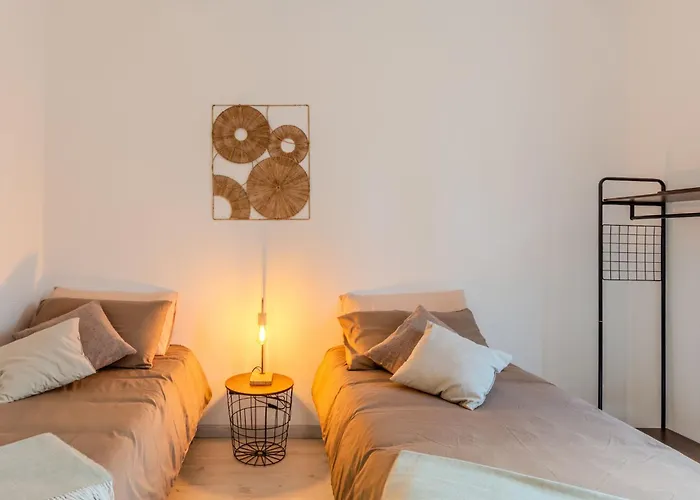 Mara By Interhome Carriola